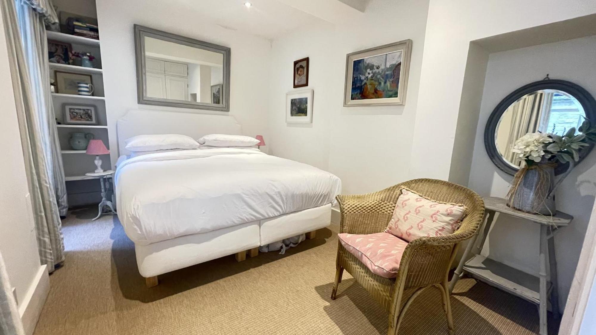 Second Nest Chelsea Apartment London